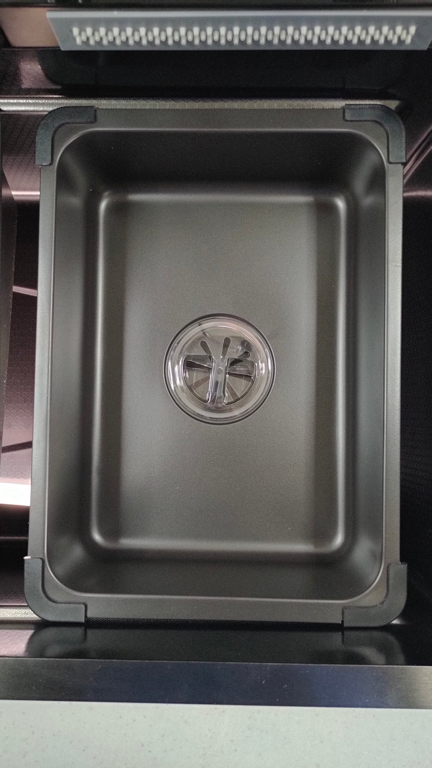 Мултифункционална мивка за кухня | Тетра Синк | 6NBS30475TS | Многофункционална мивка за кухня с дълбоко корито и висококачествена смесителна система водопад
